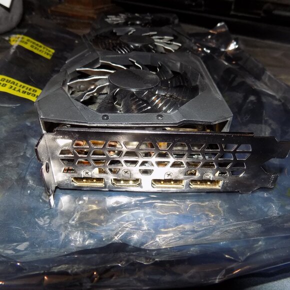 Gigabyte GeForce RTX 2070 SUPER Gaming OC 3X 8GB GDDR6 - Black - Picture 5 of 9